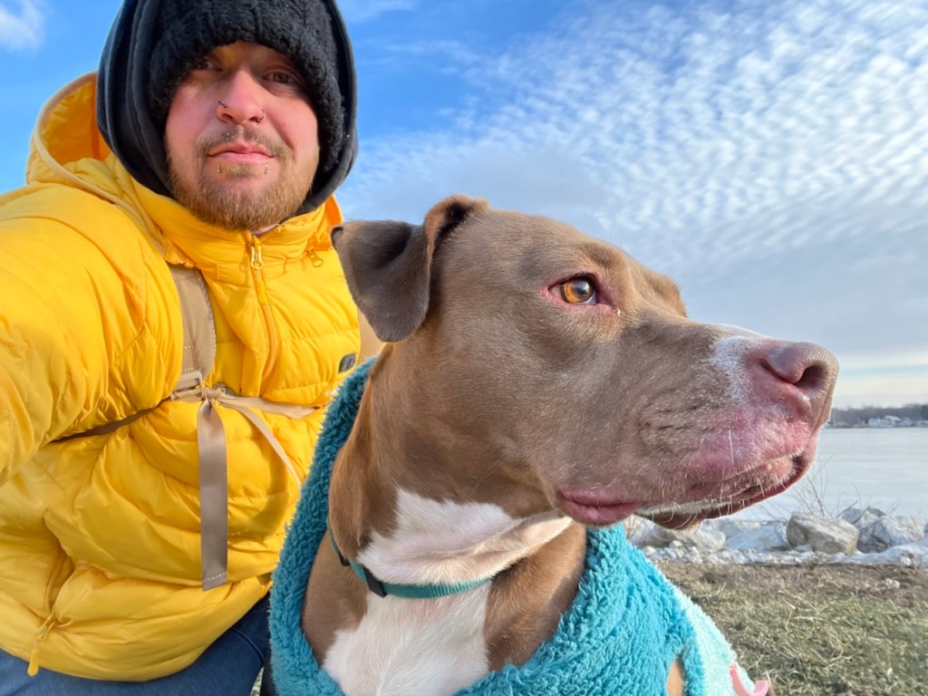Buckeye Lake Dam Trail Winter Walk with&nbsp;Luna,